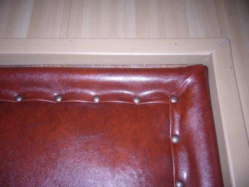 Как утеплить старую деревянную дверь. Как утеплить деревянную дверь?