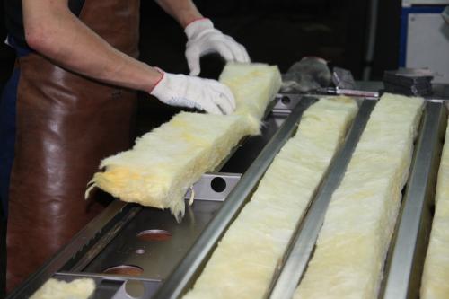 Как утеплить деревянную дверь в частном доме. Утепление входной двери в частном доме