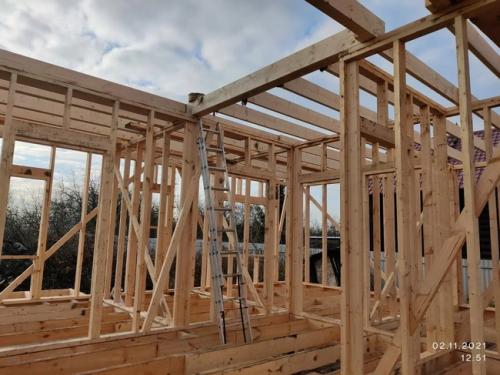 Какие материалы необходимы для строительства каркасного дома. Материалы для сборки каркаса дома