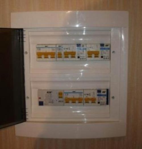 Замена проводки в жилой квартире. Замена электропроводки в квартире