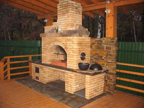 Садовая беседка с барбекю. Виды 08