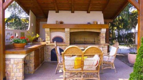 Садовая беседка с барбекю для дачи. Ваша беседка с мангалом: важные детали