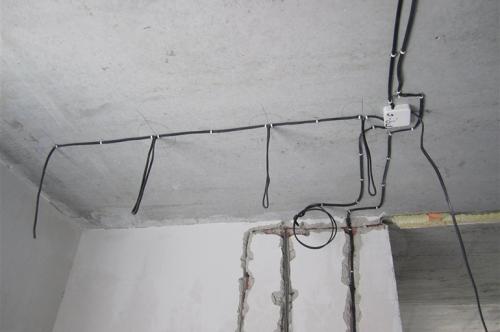 Как поменять проводку на кухне. Как правильно сделать проводку на кухне своими руками: схема разводки электропроводки под встраиваемую технику