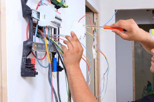 Замена проводки в квартире. Как заменить старую проводку в квартире своими руками