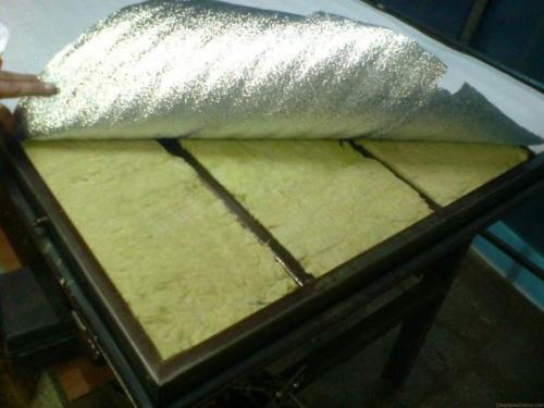 Как утеплить двери. Утепление входной двери в частном доме