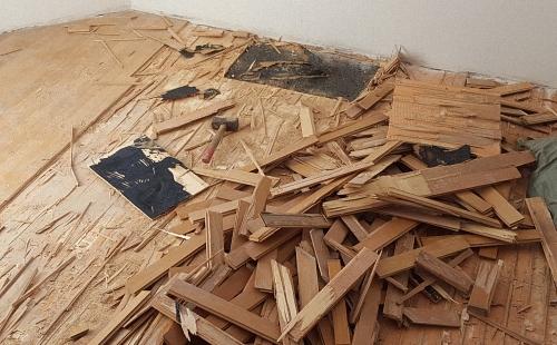 Как устранить дефекты на стяжке на деревянный пол. Выравнивание деревянного пола: 6 способов исправить кривое положение