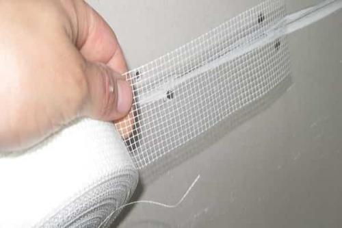 Как шпаклевать гипсокартон под обои. Стартовая шпаклевка