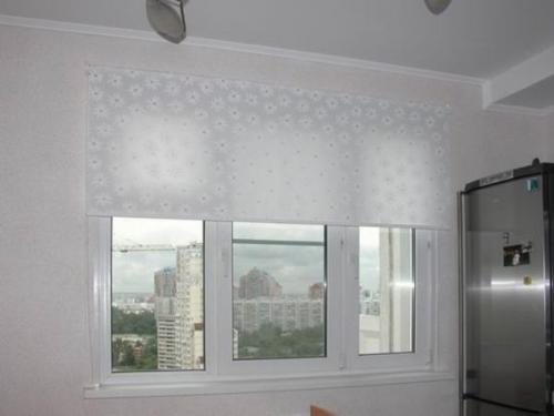 Как выбрать рулонные шторы на кухню. Виды ролльштор