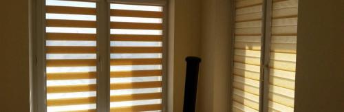 Рулонные шторы в современном интерьере. Рулонные шторы — плюсы и минусы установки рулонных штор. Выбор материалов, креплений и типов рулонных штор (фото + видео)