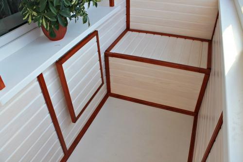 Как сделать красивую отделку балкона вагонкой изнутри своими руками 08 Как сделать красивую отделку балкона вагонкой изнутри своими руками 08