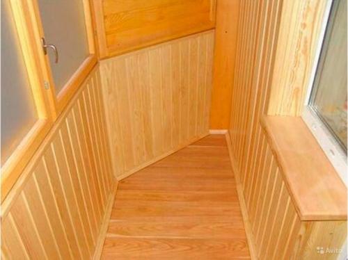 Какие проблемы могут возникнуть при внутренней отделке балконов вагонкой и как их решить