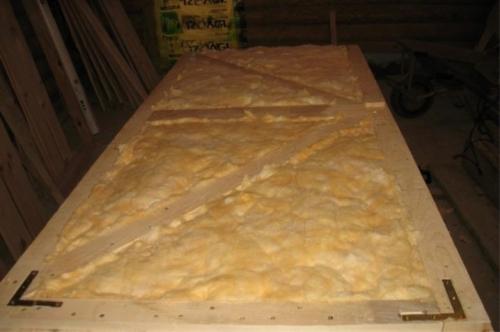 Чем лучше утеплить металлическую дверь. Этапы обшивки железной модели 05 Чем лучше утеплить металлическую дверь. Этапы обшивки железной модели 05