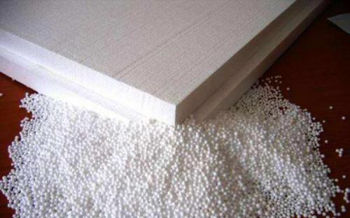 Какие материалы используются для отделки балконов вагонкой