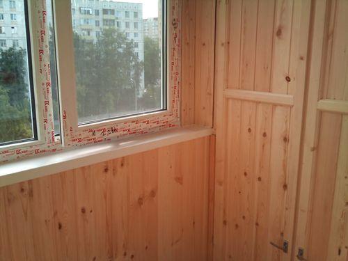 Какие факторы следует учитывать при выборе материала для отделки балконов вагонкой. Какая вагонка лучше для балкона: выбираем, чем обшить