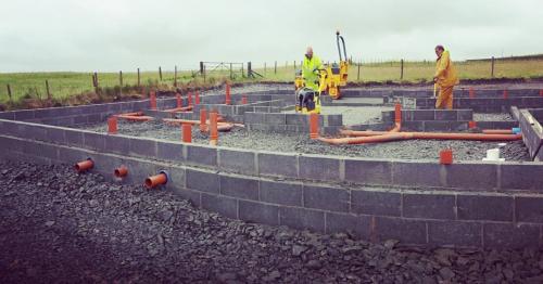 Санузел и канализация в подвале дома. Принцип и особенности работы КНС 01