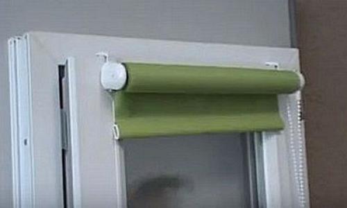 Как установить рулонные шторы на глухое окно. Установка рулонных штор на окна из ПВХ без сверления конструкции