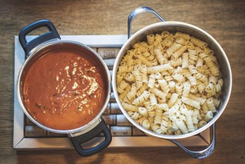 Какие соусы можно подавать к пирогу пола в деревянном доме. 15 лучших рецептов подливок к любому гарниру