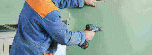 Как крепить гипсокартон к стене дюбелями. Крепление ГКЛ саморезами и дюбелями