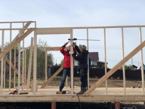 Сборка стен каркасного дома. Каркас