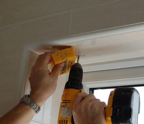 Установка жалюзи на окна своими руками. Способ 1 – крепление внутри проема