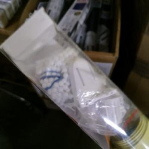 Как крепить рулонные шторы из светофора. В Светофор завезли рулонные шторы и солнцезащитные системы для окон