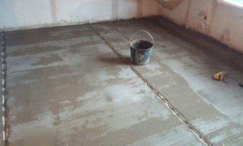 Сколько времени нужно ждать, чтобы пол высох. Сколько должна сохнуть стяжка пола в квартире