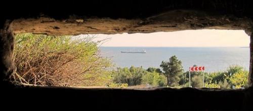 Какие примеры хитрости можно найти в истории или литературе.  Лебёдка против немецкого ДОТа