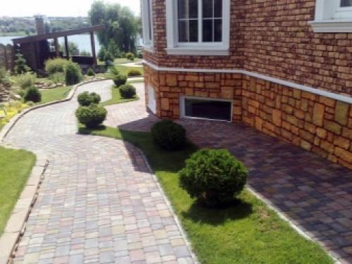 Зачем дому нужна отмостка и как сделать правильно.. Предназначение отмостки 10 Зачем дому нужна отмостка и как сделать правильно.. Предназначение отмостки 10