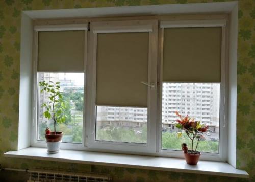 Простой способ установки рулонных штор на пластиковые окна. Как установить рулонные шторы на пластиковые окна без сверления 21