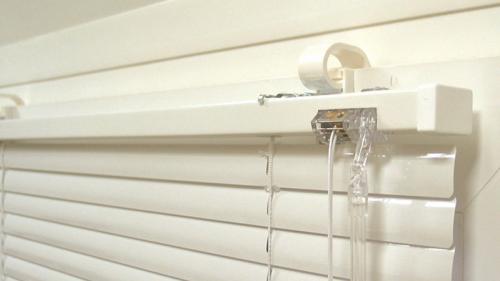 Жалюзи без сверления. Жалюзи на пластиковые окна без сверления