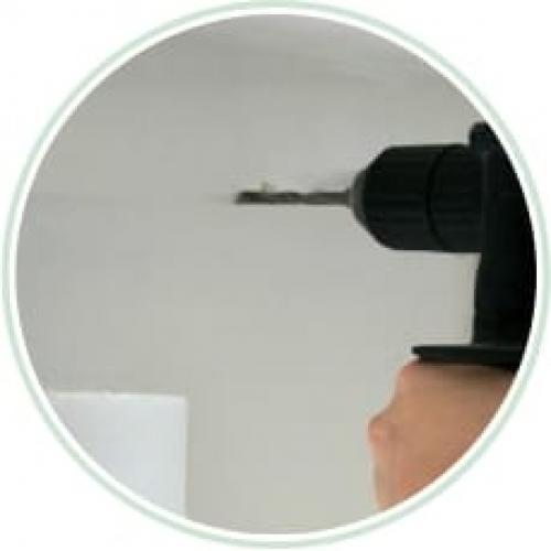 Как закрепить жалюзи наверху. Инструкция по установке горизонтальных жалюзи на стену/к потолку