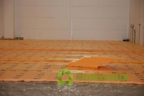 Можно ли утеплить деревянный пол пеноплексом сверху: плюсы и минусы 01