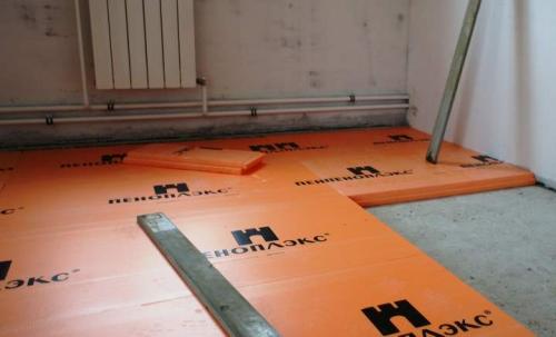 Какова цель использования пеноплекса под стяжку пола. Толщина стяжки пола по пеноплексу —, как рассчитать, минимальная и максимальная толщина