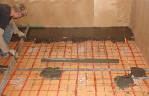 Какова цель использования пеноплекса под стяжку пола. Толщина стяжки пола по пеноплексу —, как рассчитать, минимальная и максимальная толщина