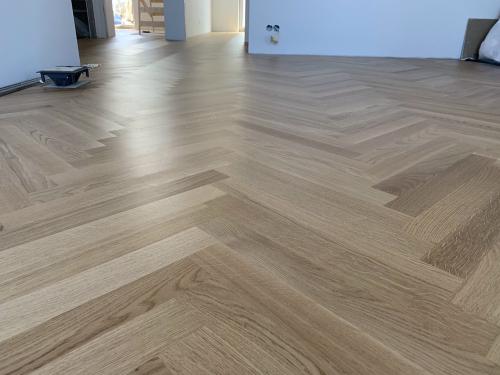 Как правильно полировать паркет в компании 09