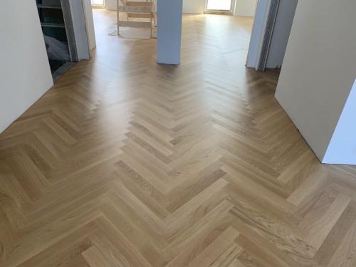 Как правильно полировать паркет в компании 08