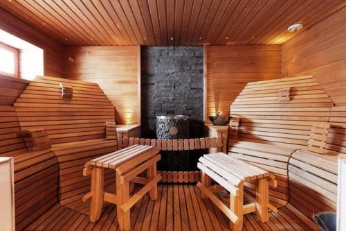 Какими по высоте и ширине должны быть полки в бане. Полок в баню: особенности конструкции 02