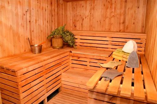 Полки в бане чертеж. Делаем правильный полок для бани из дерева